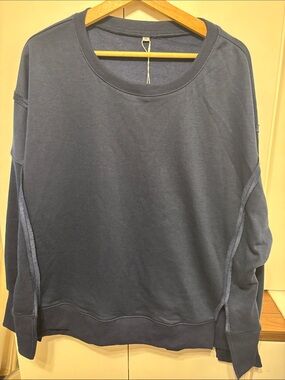 Navy Crewneck Sweatshirt with Contrast Details - XL